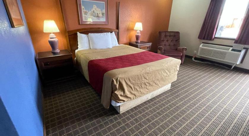 Rodeway Inn & Suites Emporia