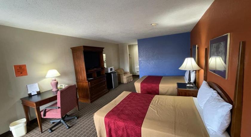 Rodeway Inn & Suites Emporia