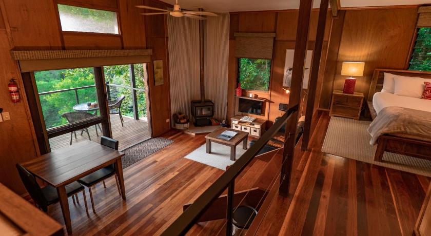 Whispering Valley Cottage Retreat photo
