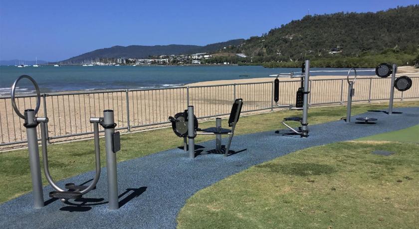 Whitsunday Waterfront Apartments photo
