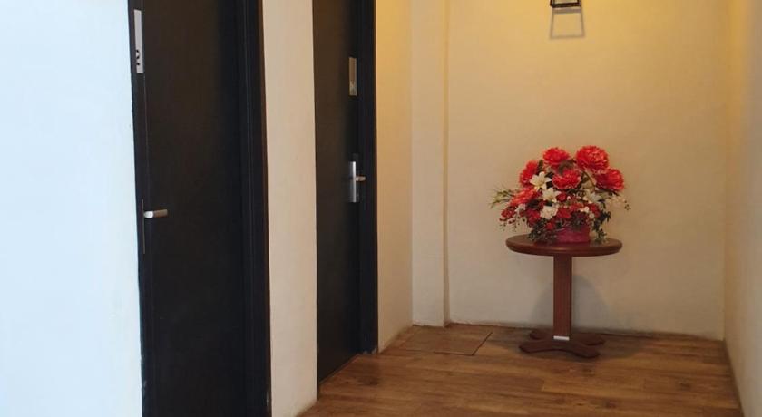 See Foo Hotel photo