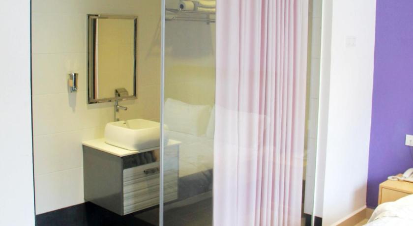 Image of Standard Room without Window 6