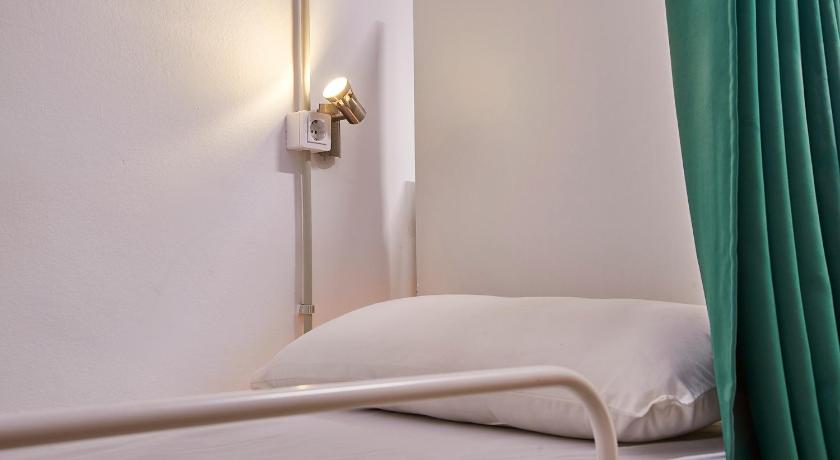 HOLA HOSTAL COLLBLANC photo