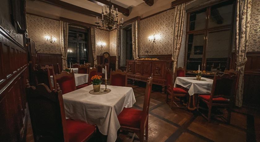 ジュチェフ Zamek Rzucewo 4つ星 ホテル 外観