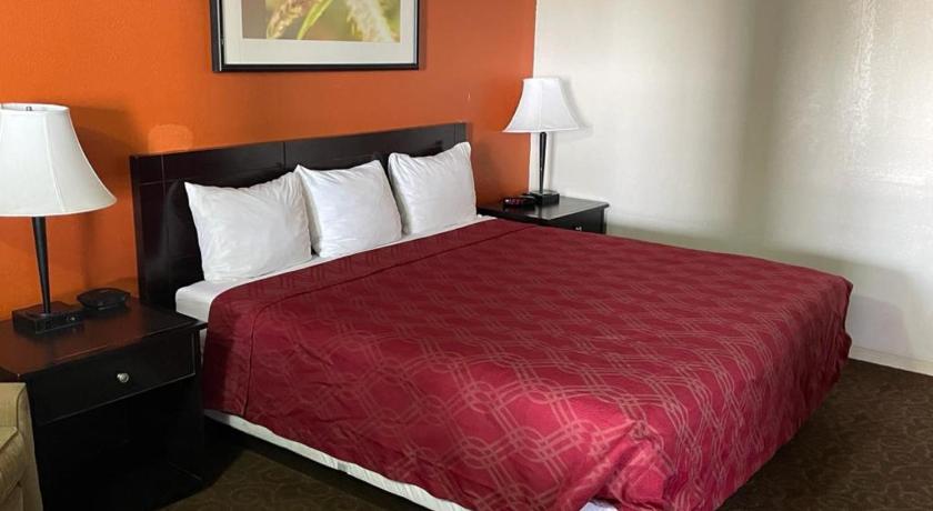 Rodeway Inn & Suites Emporia