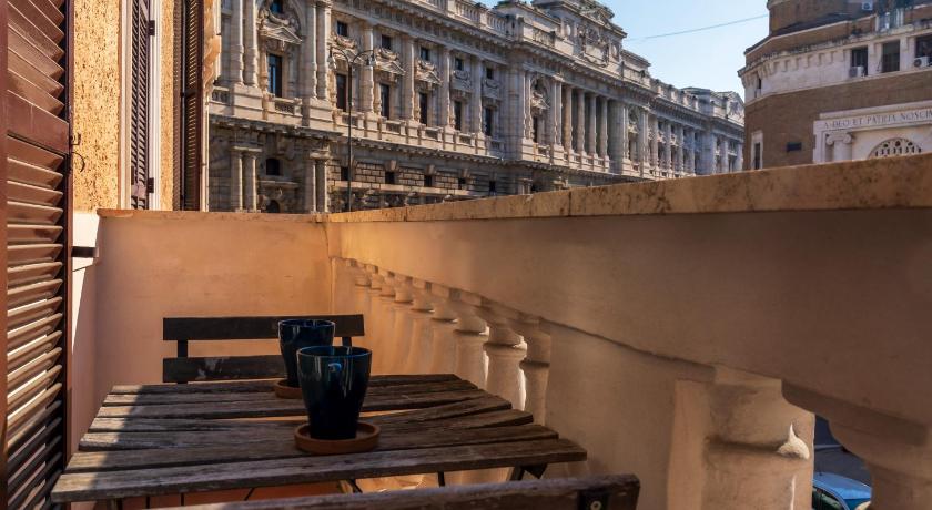 ローマ WE LOVE ROMA Guest House 4つ星 ホテル スイート