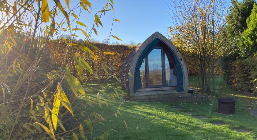 Slades Farm Glamping - image 10
