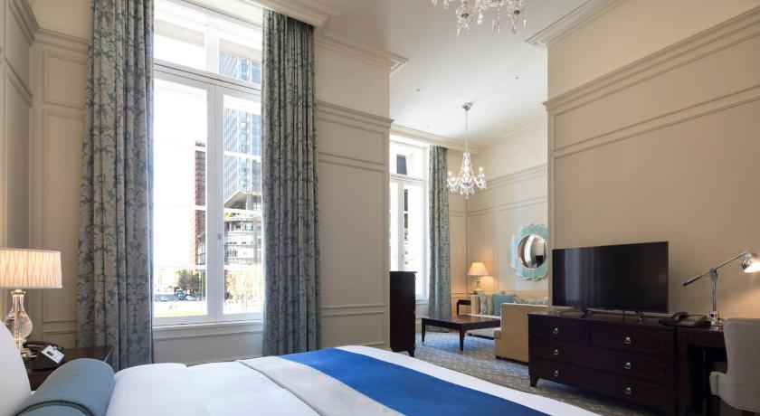 Image of Junior Suite King - Non-Smoking 1