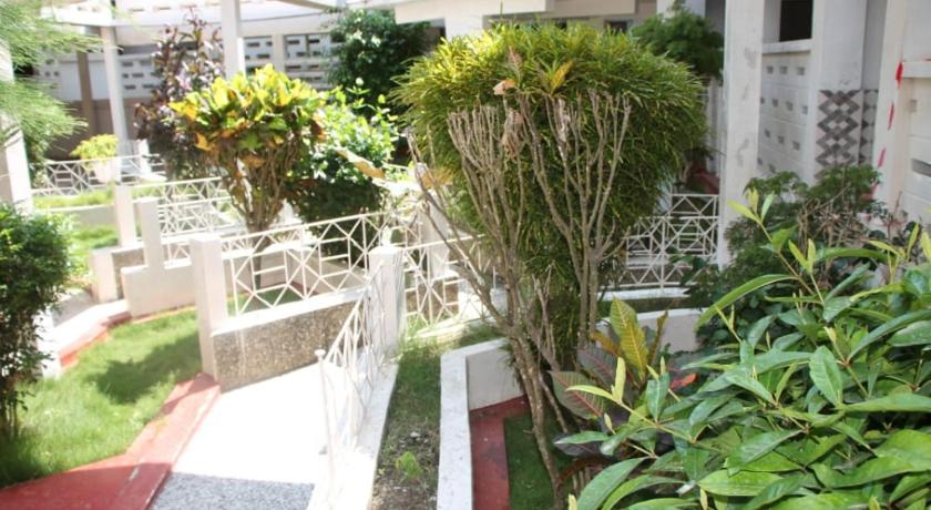 Super Gardens Hotel photo