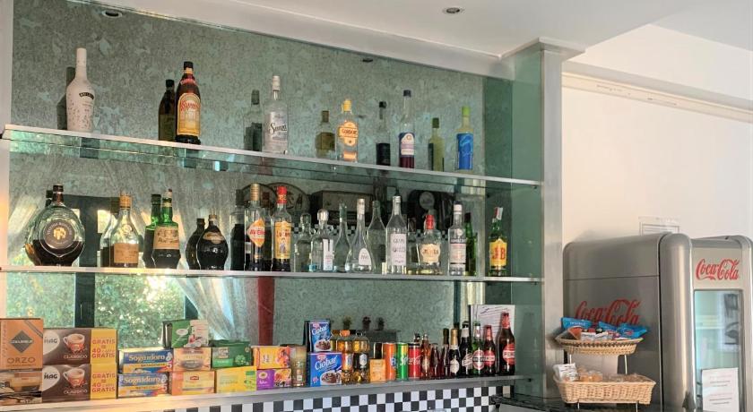 Modena Albergo Moderno 2-Star Hotel exterior