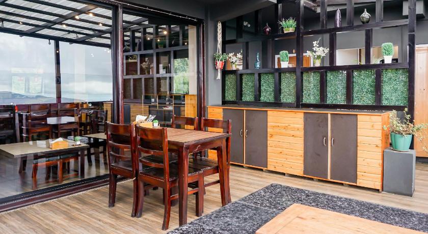 OYO Flagship 48518 Deimaia Guest House