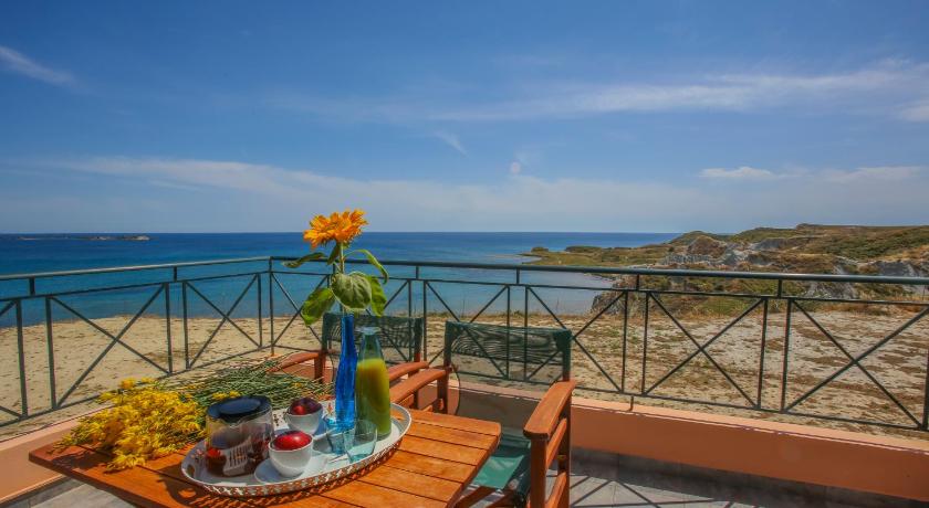 Image of One-Bedroom Apartment with Sea View 2