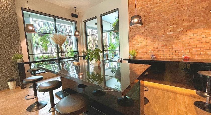 라용 더 포엠 호텔 (The Poem Hotel) 4성급 호텔 외관