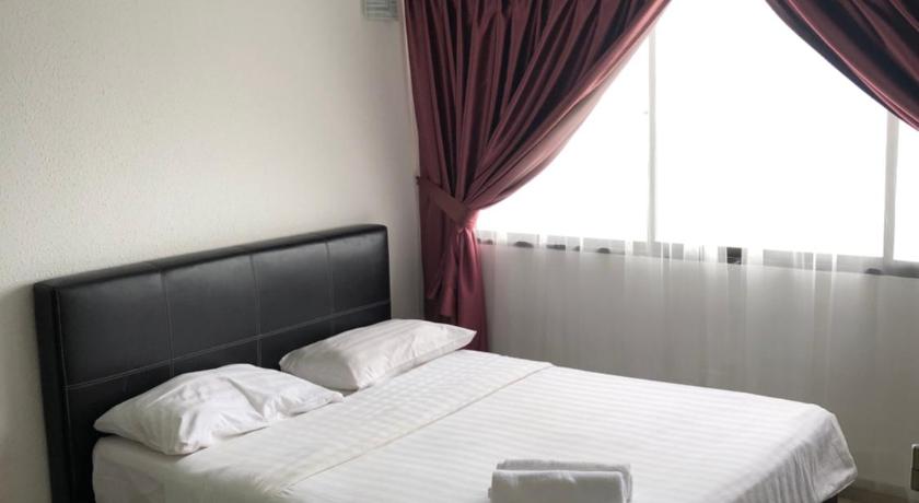 Beach Resort HOME STAY SRI SAYANG 05 APARTMENT BATU FERRINGHI 2BEDROOM — Hotel in Penang