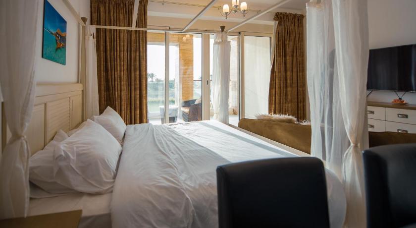 Jebel Sifah studio Apartment with Sea & Pool View photo