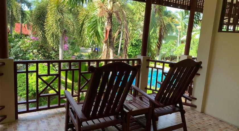 Rattana Guesthouse & Bungalow photo
