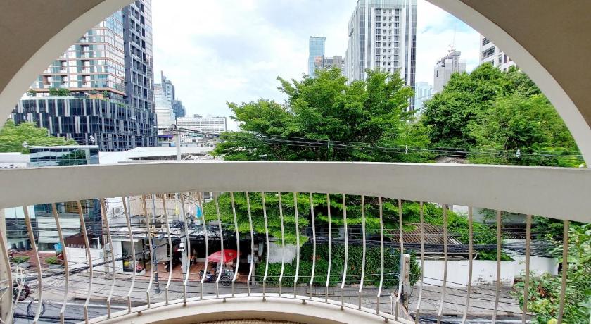 Bliss Silom Bangkok photo