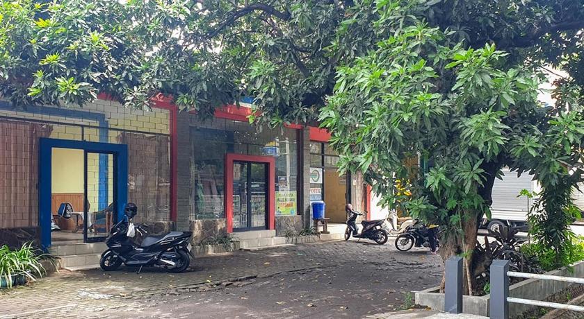 Bromo 22 Homestay Syariah near Terminal Bayuangga Probolinggo photo