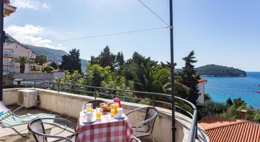 Holiday Home Patricija — Hotel in Dubrovnik