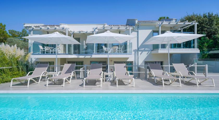 The Elegant Apartments photo