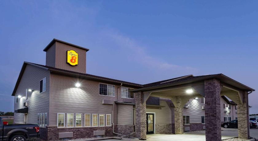 Super 8 By Wyndham Fort Dodge Ia