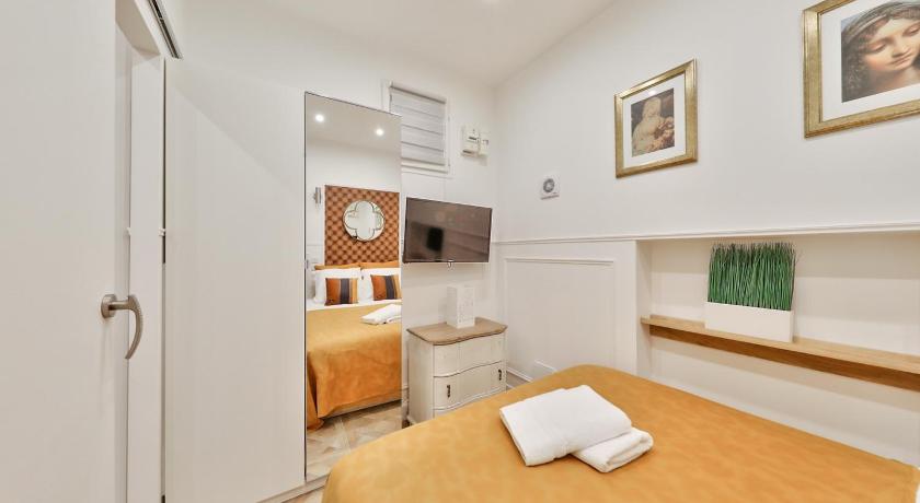 Image of Apartment 10