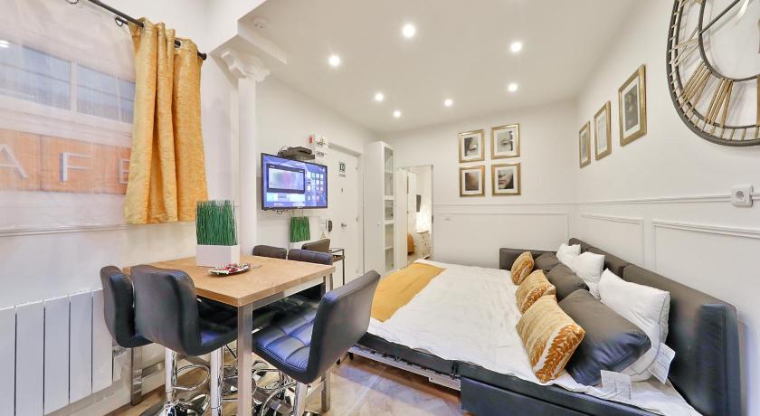 Image of Apartment 4