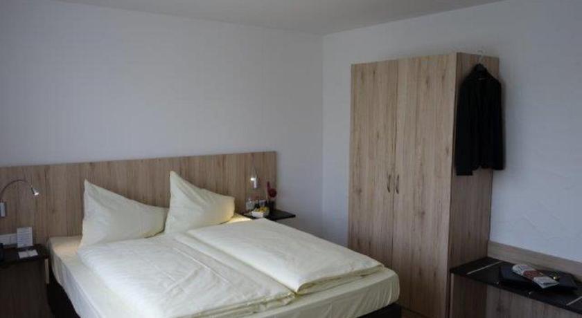 Eichenhof Hotel GbR photo