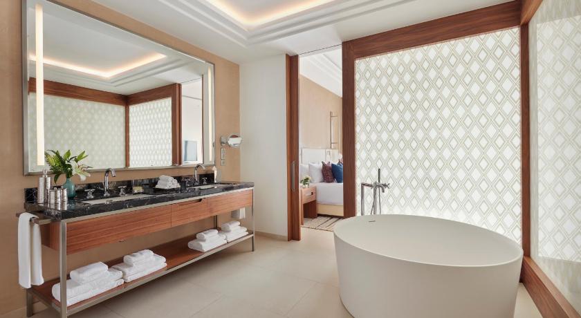 Image of Fairmont Deluxe Two Queen beds Room 2