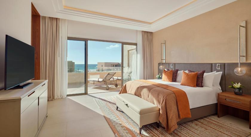 Image of Fairmont Gold One-Bedroom Suite with Ocean View 0