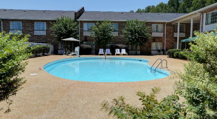 Country Inn & Suites by Radisson, Charlotte I-85 Airport, NC photo