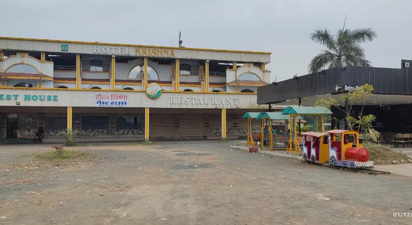 HOTEL KRISHNA — Hotel in Valsad