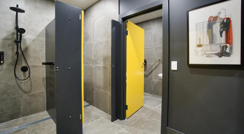 Dreamy Stays Accommodation - Private Rooms with Shared Bathrooms photo