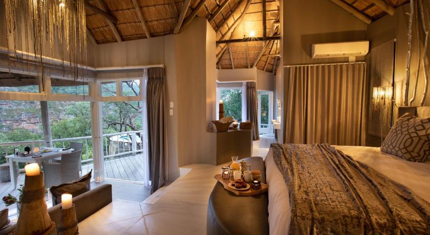 Clifftop Exclusive Safari Hideaway Lodge - All Inclusive photo