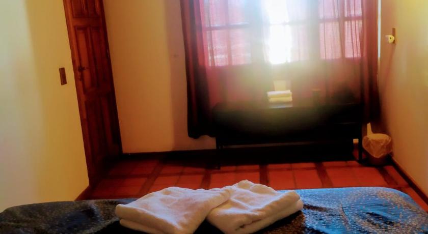 Image of Standard Double Room with Shared Bathroom 6