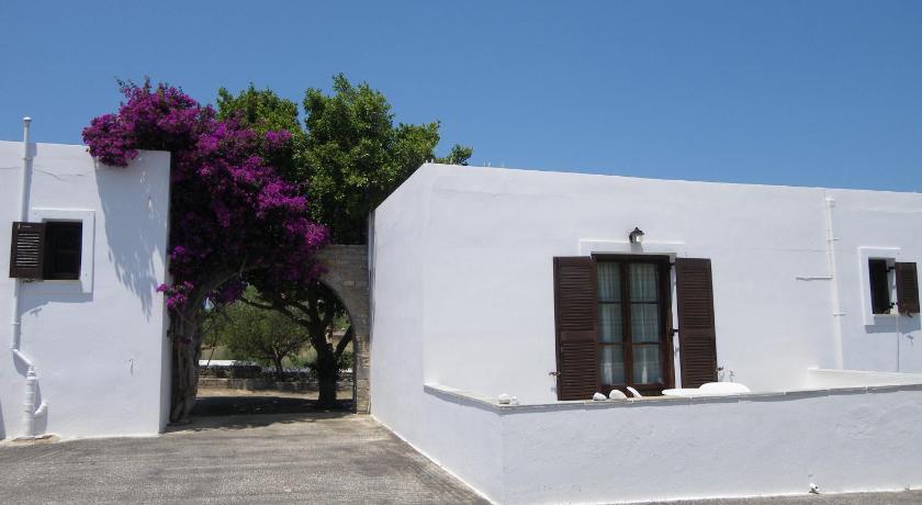 Alkionides Bungalows photo