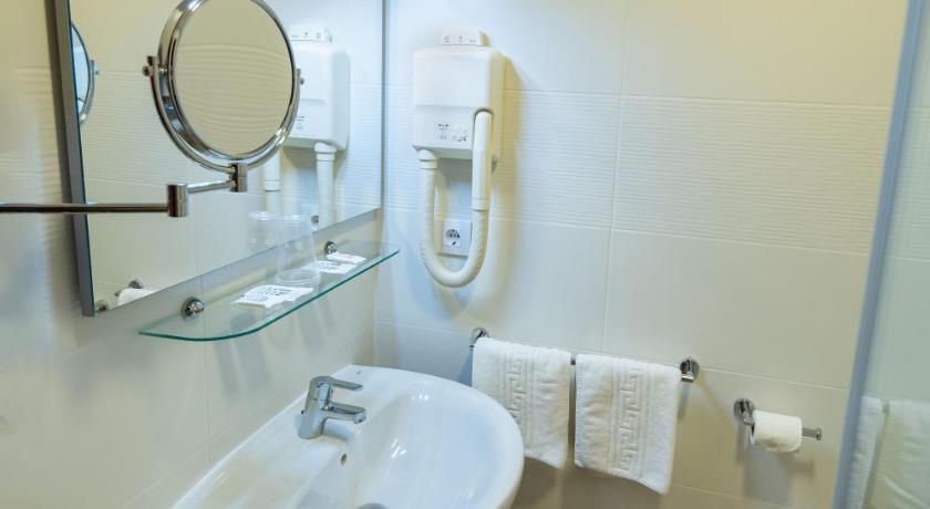 Image of Twin Room 2