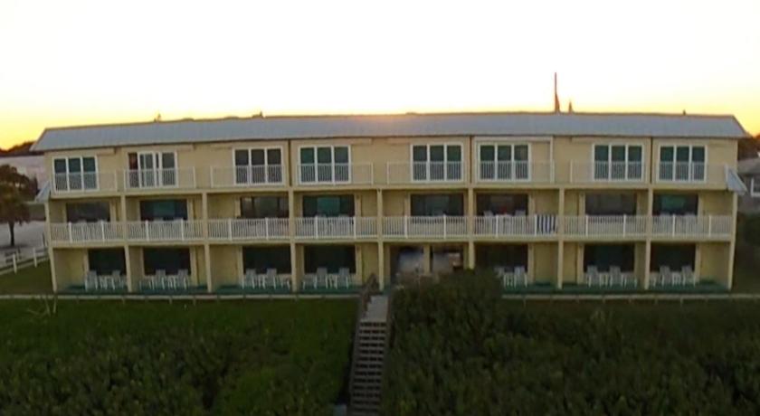 Tuckaway Shores Resort