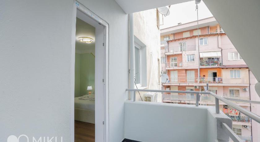 Miku Apartment - LUX 2Bd Apartment At City Center photo