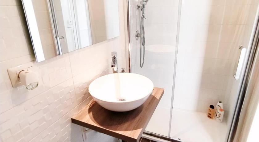 Casa Albicocca. In the heart of the old town. - image 3