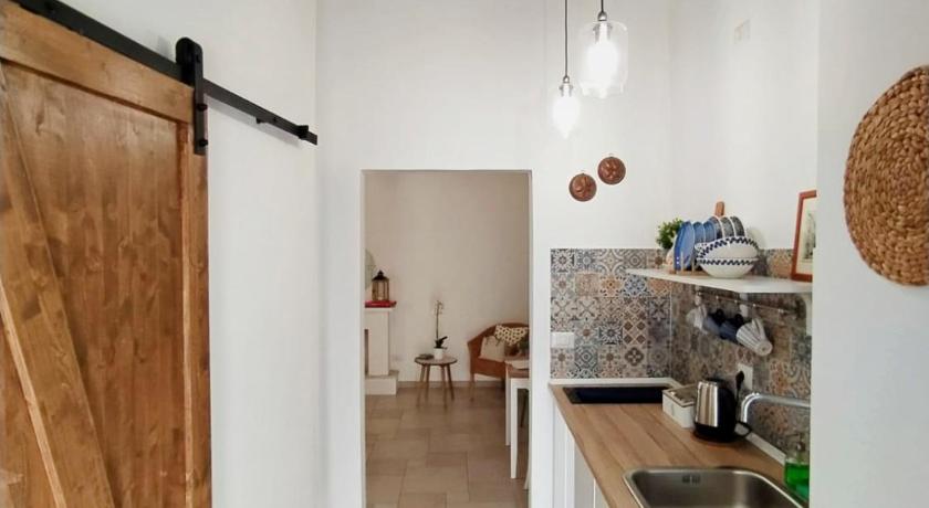 Casa Albicocca. In the heart of the old town. - image 6