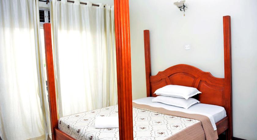 Shumuk Hotel and Apartments — Hotel in Kampala