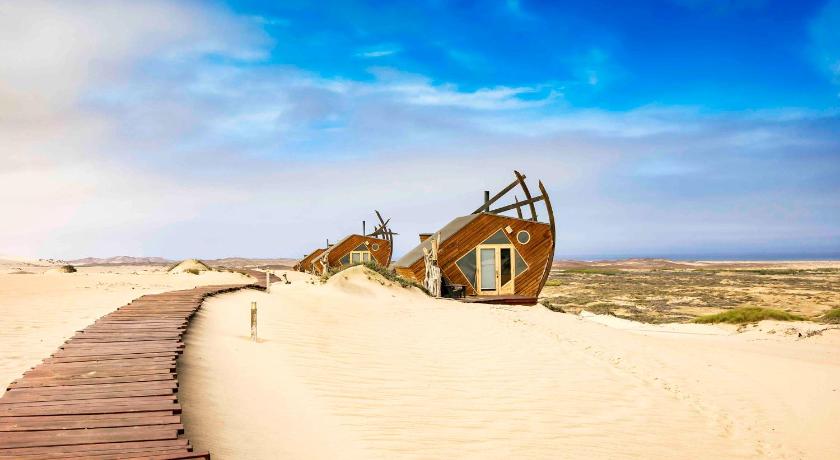 Shipwreck Lodge photo