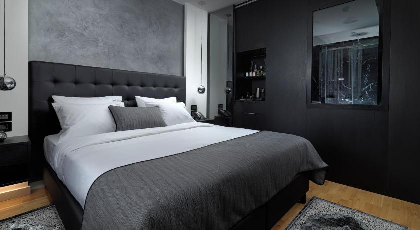 Image of Elegant Suite 5