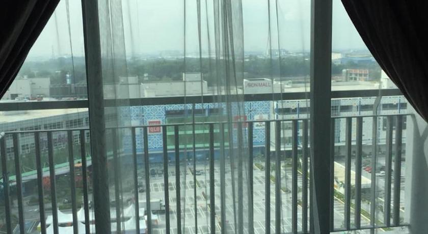 Emira Residence Sek 13 Shah Alam Wi-Fi Netflix photo