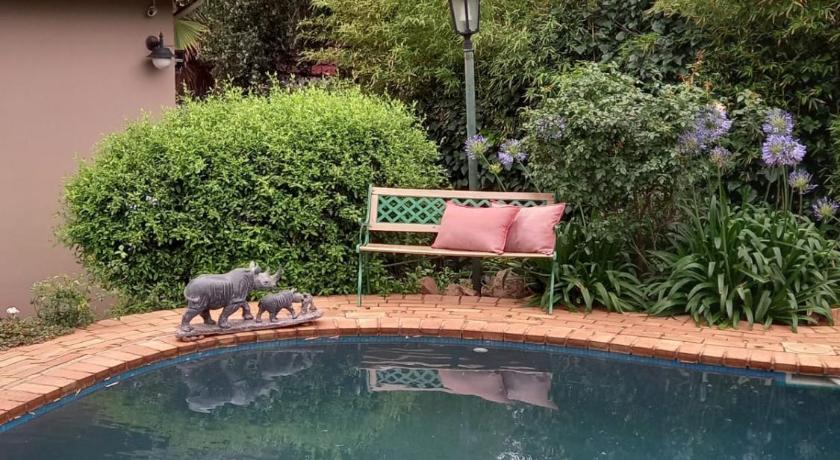 Stunning BnB in Gorgeous Garden Setting photo