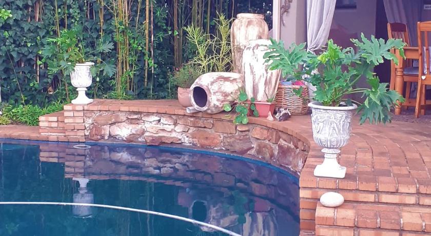 Stunning BnB in Gorgeous Garden Setting — Hotel in Johannesburg