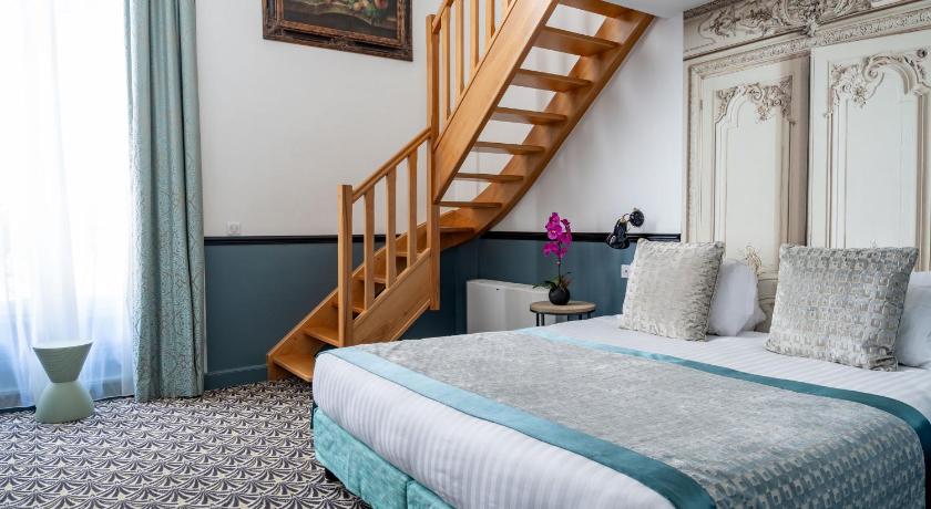 Image of Duplex Apartment 4