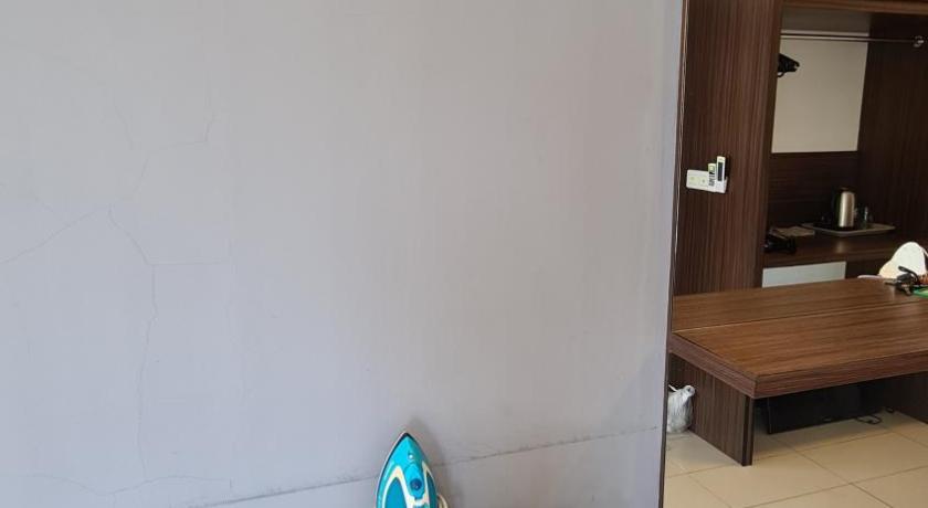 KK Aeropod Corner unit A near Airport and City Free Parking photo