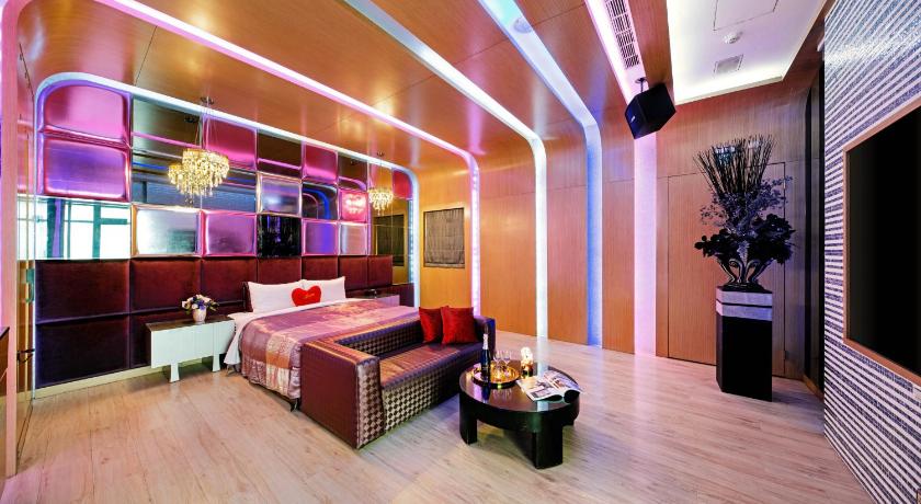 Affair Motel - image 14
